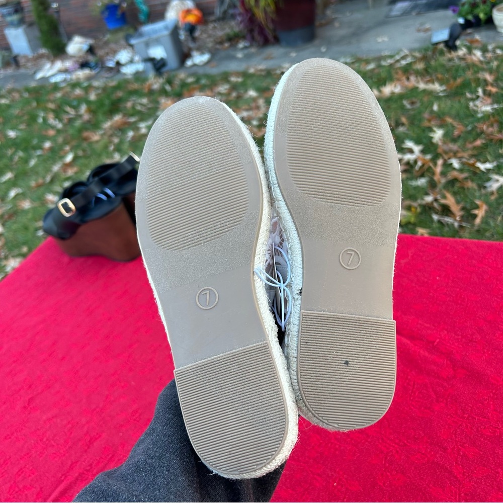 Women's Celia Floral Lace Mary Jane Espadrille Flat by universal‎ thread size 7 - Picture 7 of 7